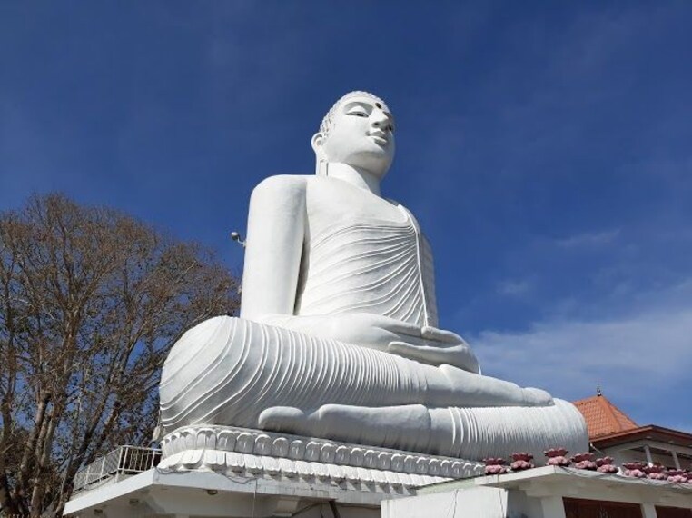 Bahiravokanda Vihara Buddha Statue-1